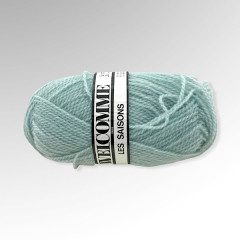 Wool knitting yarn